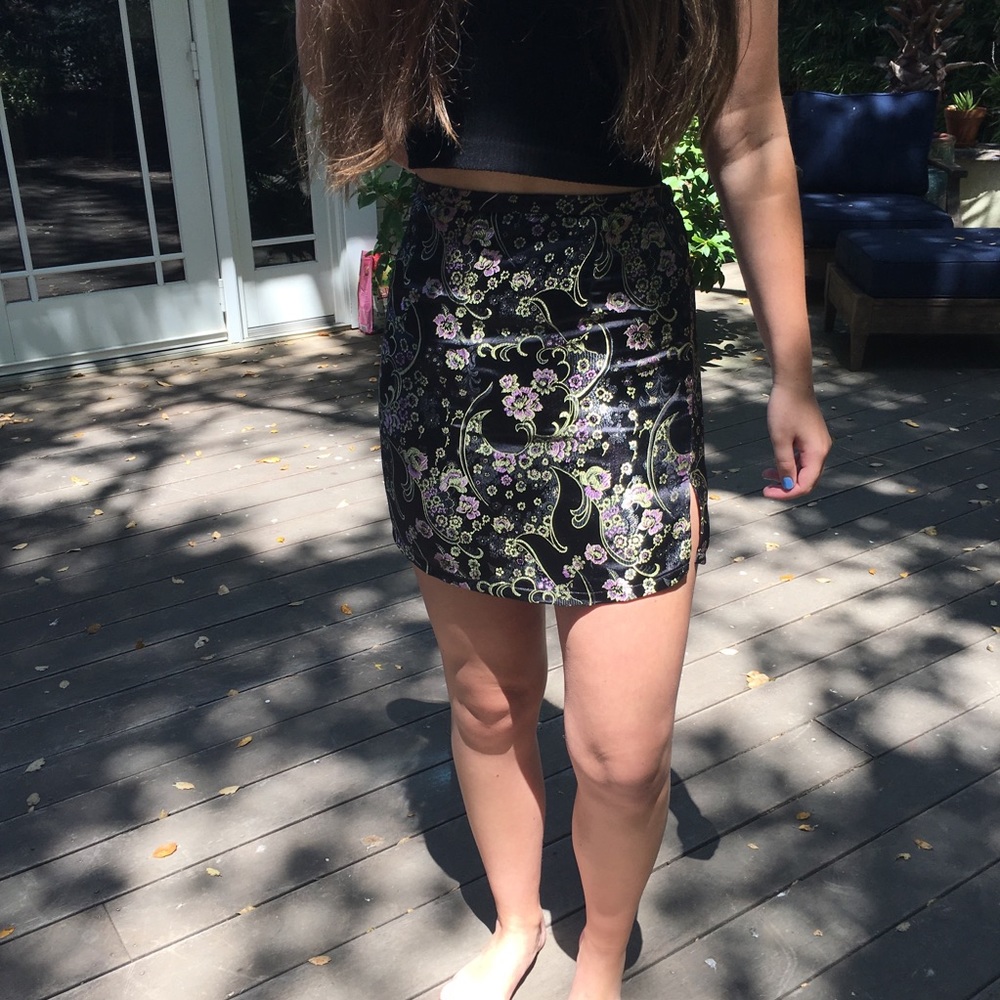 Brandy Melville Moss Silk skirt!